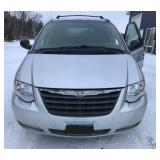 2005 Chrysler Town & Country LX