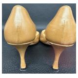 Manolo Blahnik Beige Leather Pumps - Size 38