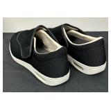 Youyun Slip On Shoes Size 12