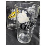 Set of 8 Stingers Willmar and Miller Lite Logo Pint Glasses