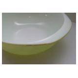 Vintage Pyrex 024 2qt Lime Green Mixing Bowl