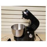 Hamilton Beach Stand Mixer with 7 Speeds