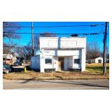 Commercial Building Close to Downtown Evansville, IN