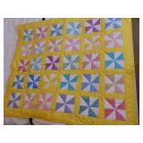 VTG Pinwheel Quilt, 32 x 42