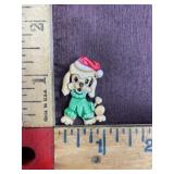 Christmas puppy pin brooch