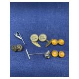 Menï¿½s accessories lot cuff links Tie clips