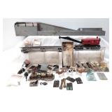 Postwar Lionel Marx O Gauge train items