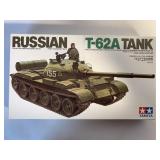 TAMIYA MODEL RUSSIAN T-62A TANK 1:35 SCALE