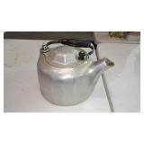 Superior cast aluminum 1 gallon? kettle