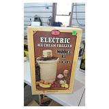 Rcw electric 6qt ice cream maker