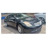 2008 Nissan Altima 3.5 SE runs/moves