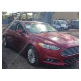 2014 Ford Fusion Energi SE runs/moves