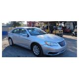 2012 Chrysler 200 Touring runs/moves