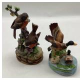 Royal Crown American Robin Wind Up Box