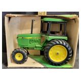 ERTL John Deere Utility Tractor