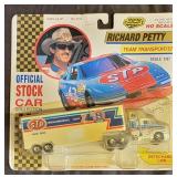 1992 Road Champs Richard Petty #43 Transporter