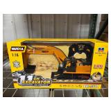 Hui Na Toys 1:16 Scale Remote Control Excavator