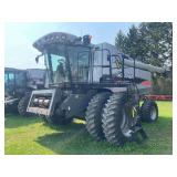 2009 Gleaner A76 Combine 4WD