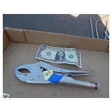 Locking Pliers