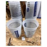 20  - 1qt. mix & Measure Container