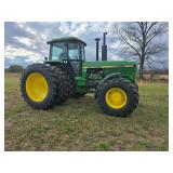 John Deere 4850 Tractor