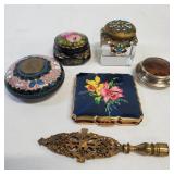 Compacts, lidded pots, finial    -F