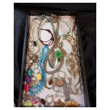 JEWELRY VARIETY LOT