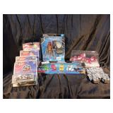 MIXED TOY LOT / NOS / 8