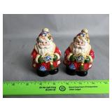 Santa Salt and Pepper Shaker