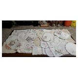 Lot of Vintage Fancy Works, Doilies, Table