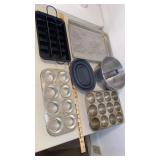 Bakeware & Silicone fold down Strainer