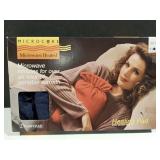 Micro core microwave heated heating pad