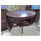 Vintage 42-in round wooden table