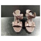 Banana Republic size 6 high heels