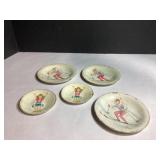 Ceramic Plate Set with Vintage Cartoon Design of G