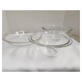 2 Clear Pyrex Bowls and Pie Pan