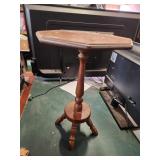 Small Lamp Stand