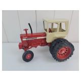 Ertl 1970 International Farmall 1456 Turbo with