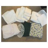 LINEN TABLECLOTHS & NAPKINS