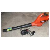 BLACK & DECKER BLOWER