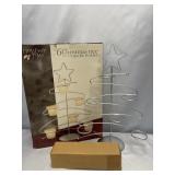 NIB METAL CHRISTMAS TREE CANDLE HOLDER.  18