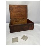 RARE HINGED WOOD VINTAGE CIGAR BOX