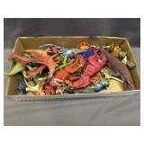 BIG LOT OF DINOSAUR FIGURES