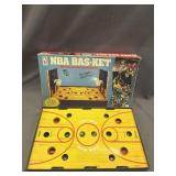 VINTAGE NBA BAS-KET BOARD GAME