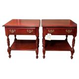 PAIR OF WOODEN AMERICAN DREW NIGHTSTANDS - SMALL SCRATCHES ON TOP OF ONE