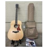 Taylor Acustic Guitar