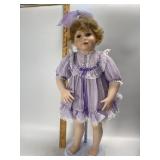 24ï¿½Porcelain Doll Crying