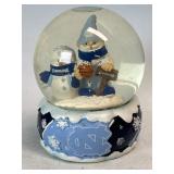 Carolina basketball snow globe