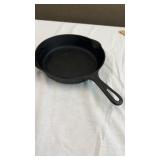 9" Griswold Cast Iron Skillet