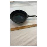 SK Cast Iron Skillet Cookware